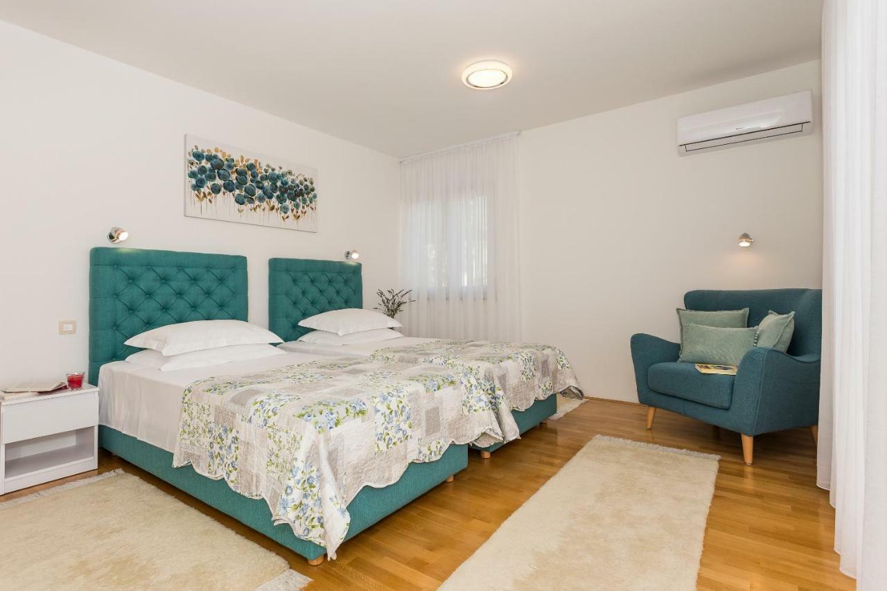 Villa Sweet Home Marija With Heated Pool Split Exterior foto