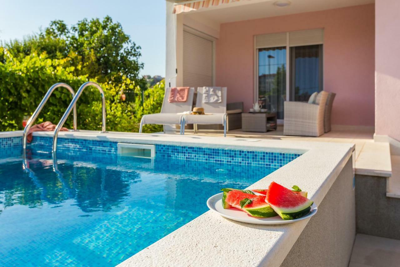 Villa Sweet Home Marija With Heated Pool Split Exterior foto